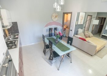 Sala da pranzo - Villa via giovanni pascoli
 
15, Mascalucia - foto 53