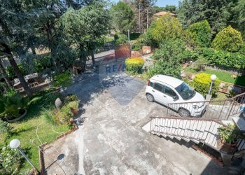 Giardino - Villa via giovanni pascoli
 
15, Mascalucia - foto 56