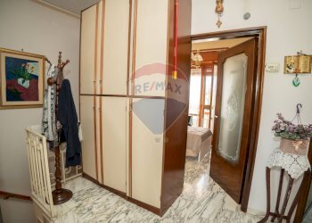 Hall / corridoio - Villa via giovanni pascoli
 
15, Mascalucia - foto 65