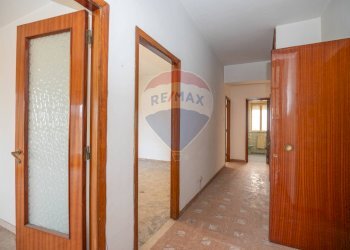 Hall / corridoio - Quadrilocale Via Ragusa
 
29, Caltagirone - foto 5