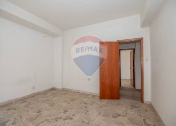 Stanza vuota - Quadrilocale Via Ragusa
 
29, Caltagirone - foto 17