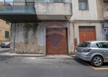 Edificio all\'aperto - Quadrilocale Via Ragusa
 
29, Caltagirone - foto 25