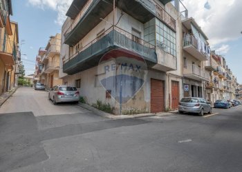 Edificio all\'aperto - Quadrilocale Via Ragusa
 
29, Caltagirone - foto 27