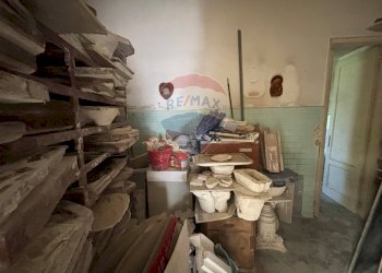 Dispensa di stoccaggio - Appartamento via ramondeta
 
6, Aci Bonaccorsi - foto 16