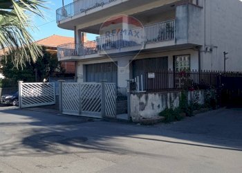 Edificio all\'aperto - Bilocale via Giuseppe Garibaldi
 
224, Calatabiano - foto 2