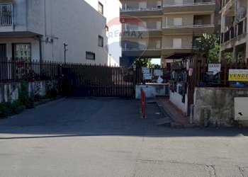 Edificio all\'aperto - Bilocale via Giuseppe Garibaldi
 
224, Calatabiano - foto 3