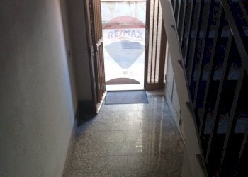 Scale - Bilocale via Giuseppe Garibaldi
 
224, Calatabiano - foto 6