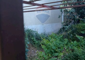 Giardino - Bilocale via Giuseppe Garibaldi
 
224, Calatabiano - foto 15