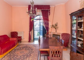 Sala da pranzo - Independent house Via Macaluso
 
87, Catania - photo 5