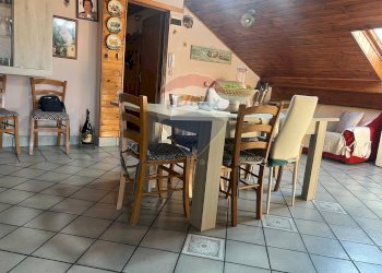 Sala da pranzo - Attico Stradale Cravone
 
139, Catania - foto 4