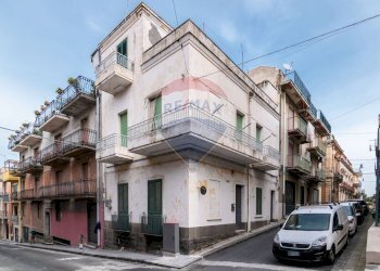 Edificio all\'aperto - Independent house via Bellini
 
75-77, Carlentini - photo 1