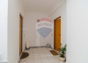 Hall / corridoio - Appartamento Via Riposto
 
18, Mascalucia - foto 6