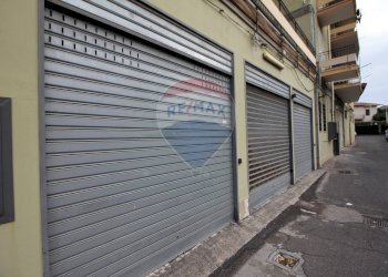 Edificio all\'aperto - Box Via Duca Degli Abruzzi
 
190, Catania - foto 4