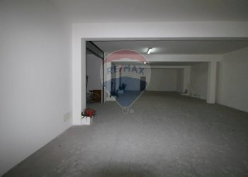 Hall / corridoio - Box Via Duca Degli Abruzzi
 
190, Catania - foto 14