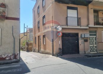 Edificio all\'aperto - Trilocale via santa lucia
 
7, Alì Terme - foto 6