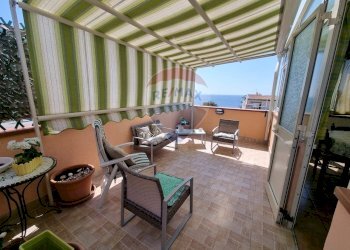 Terrazza - Trilocale via santa lucia
 
7, Alì Terme - foto 1