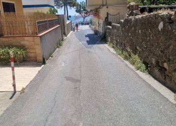 Edificio all\'aperto - Trilocale via santa lucia
 
7, Alì Terme - foto 8