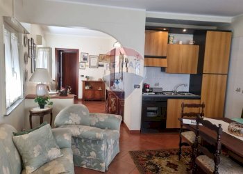 Sala da pranzo - Trilocale via santa lucia
 
7, Alì Terme - foto 15