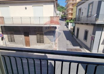 Edificio all\'aperto - Trilocale via santa lucia
 
7, Alì Terme - foto 16