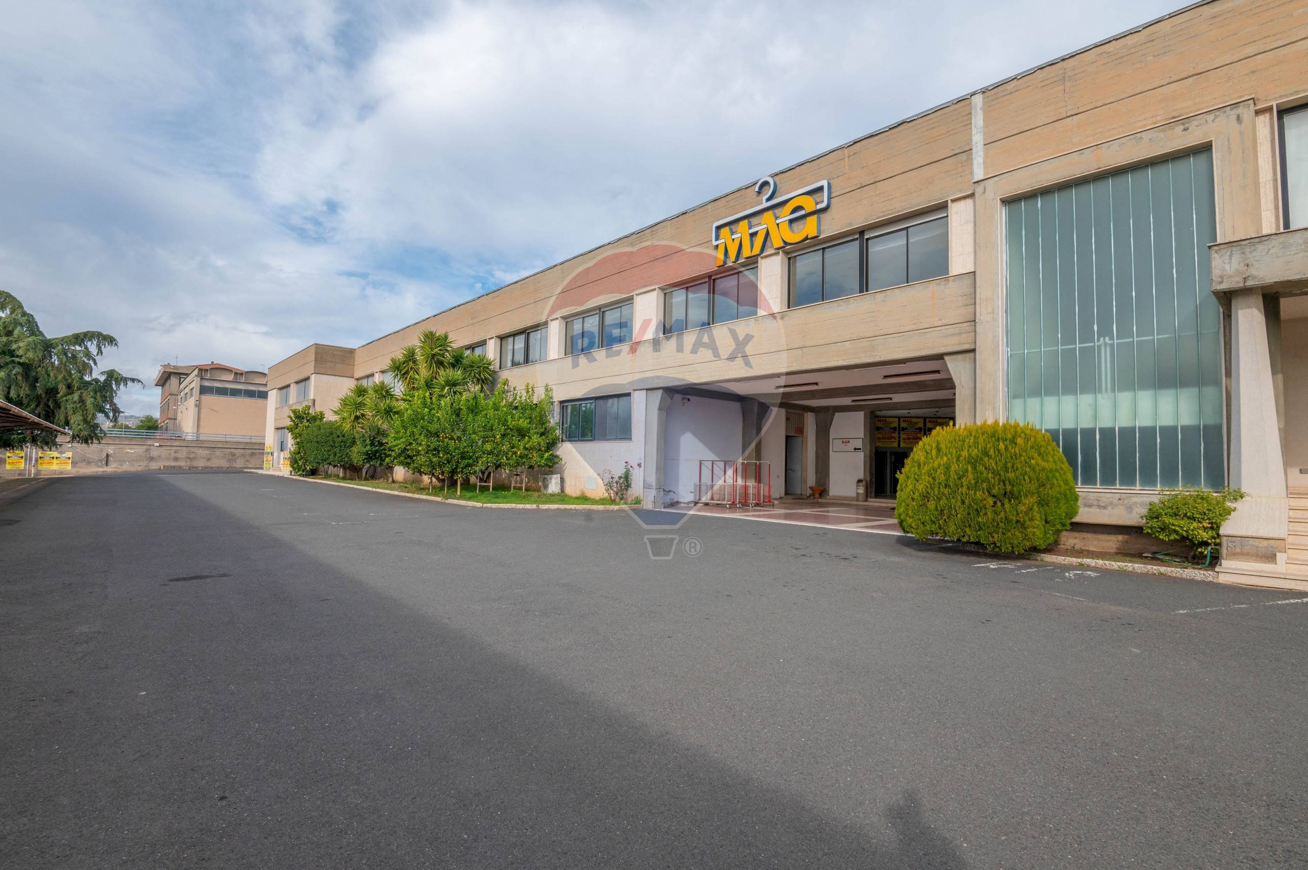 Edificio all\'aperto - Capannone Contrada Poggiarelli
 
snc, Caltagirone - foto 2