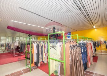 Cabina armadio - Capannone Contrada Poggiarelli
 
snc, Caltagirone - foto 6