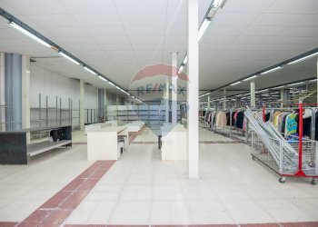 Non correlato - Capannone Contrada Poggiarelli
 
snc, Caltagirone - foto 10