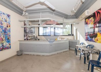 Non correlato - Capannone Contrada Poggiarelli
 
snc, Caltagirone - foto 28