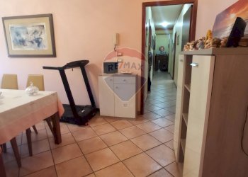 Sala da pranzo - Quadrilocale Via San Domenico Savio
 
25, Gravina di Catania - foto 4