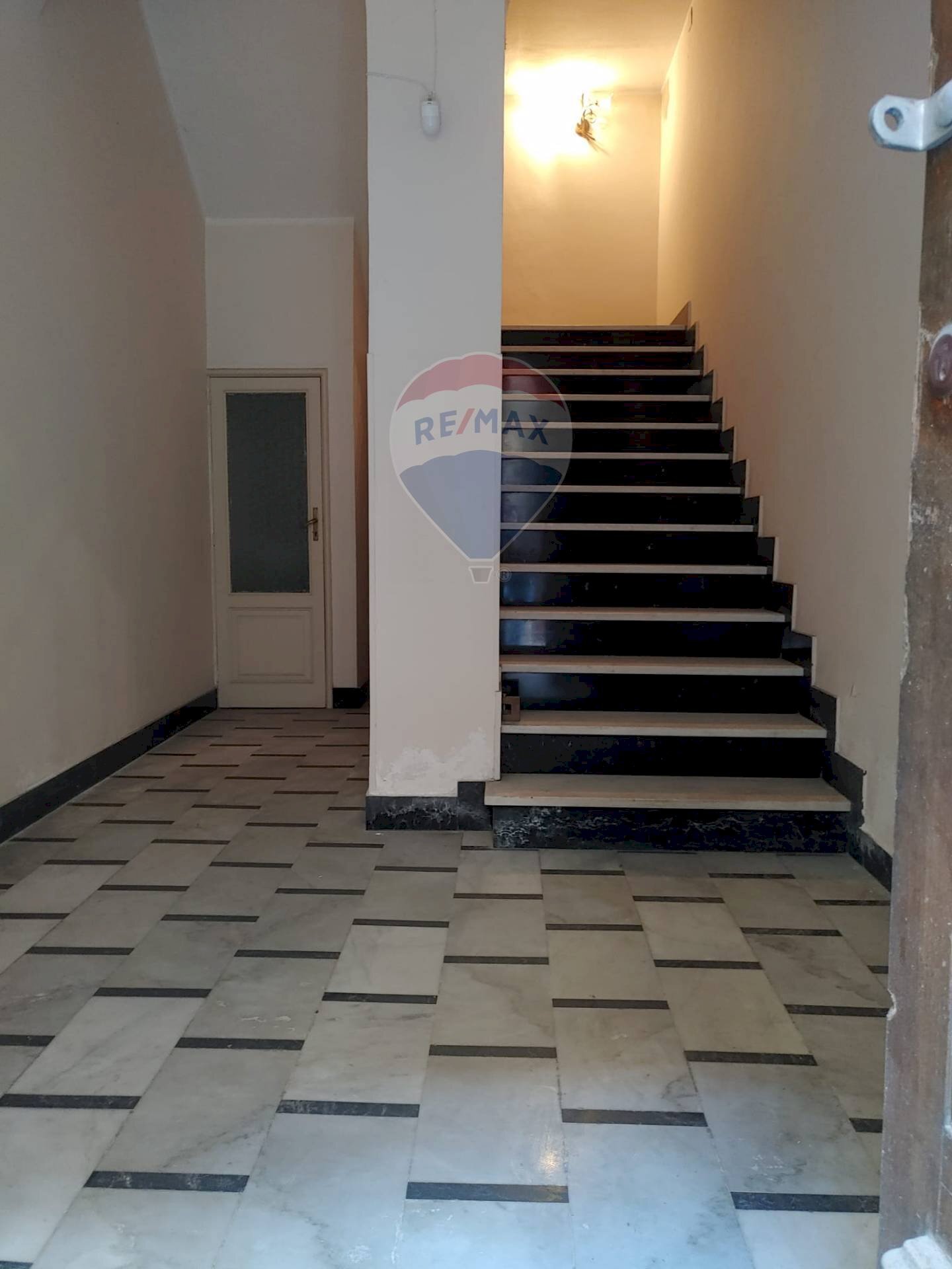 Scale - Apartment Via Arena
 
72, Paterno - photo 2