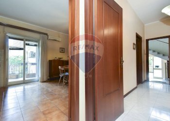 Hall / corridoio - Quadrilocale via francesco bella
 
6f, Aci Sant'Antonio - foto 14