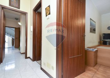 Hall / corridoio - Quadrilocale via francesco bella
 
6f, Aci Sant'Antonio - foto 20