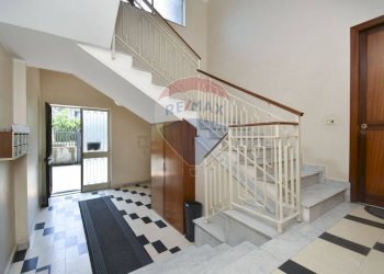 Scale - Quadrilocale via francesco bella
 
6f, Aci Sant'Antonio - foto 25