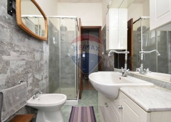 Bagno - Casa semi indipendente via nicola coviello
 
3-5, Gravina di Catania - foto 13