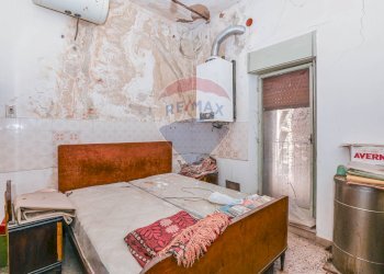 Camera / camera da letto - Quadrilocale VIA SS.SALVATORE
 
47, Caltagirone - foto 10