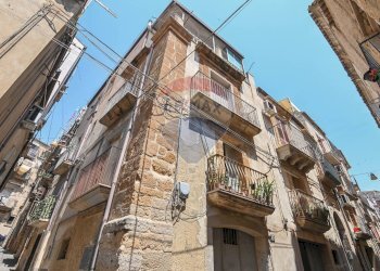 Edificio all\'aperto - Quadrilocale VIA SS.SALVATORE
 
47, Caltagirone - foto 23