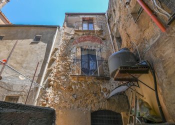 Casa all\'aperto - Quadrilocale VIA SS.SALVATORE
 
47, Caltagirone - foto 37