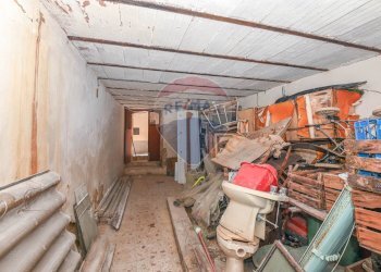 Dispensa di stoccaggio - Quadrilocale VIA SS.SALVATORE
 
47, Caltagirone - foto 40