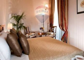 Camera / camera da letto - Hotel Largo Roma
 
3, Salsomaggiore Terme - foto 3