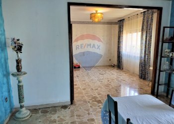 Sala da pranzo - Appartamento Via Masaniello
 
13, Catania - foto 1