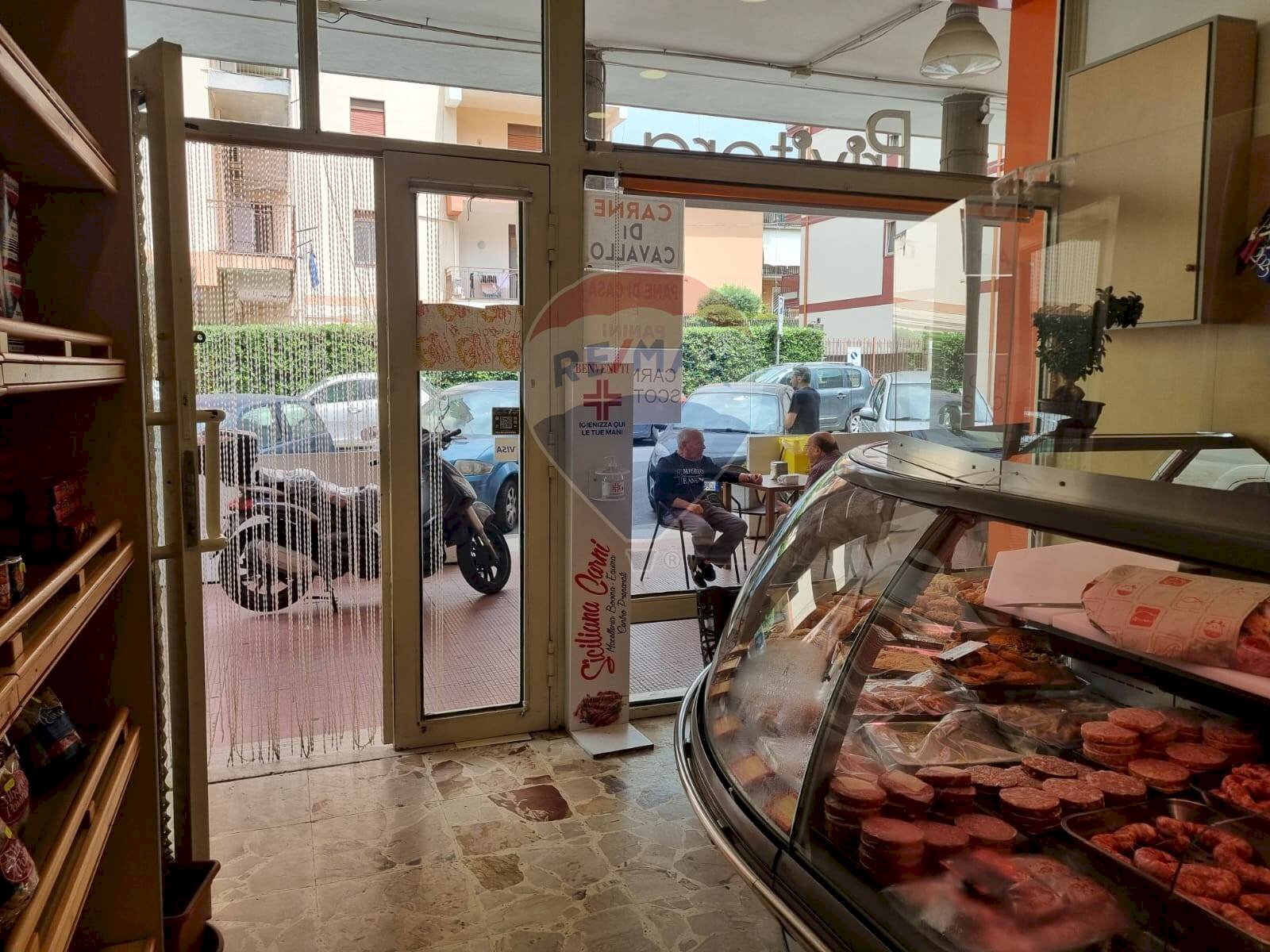 Dispensa di stoccaggio - Commercial Activity Corso San Vito
 
148, Mascalucia - photo 3