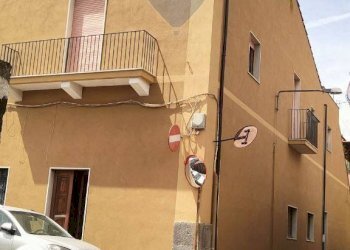 Edificio all\'aperto - Casa semi indipendente Via Libertà
 
57, Riposto - foto 4