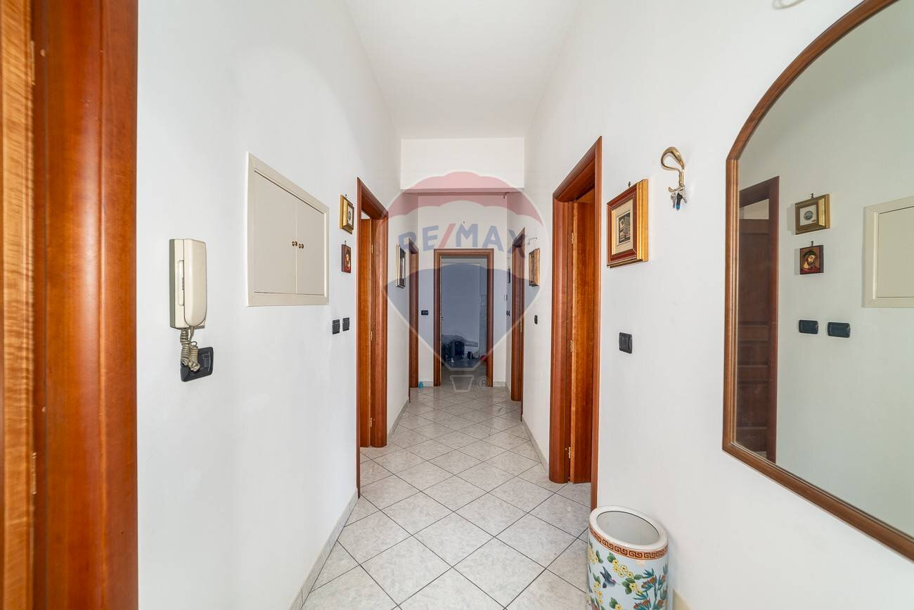 Hall / corridoio - Appartamento Via Calatafimi
 
9, Catania - foto 1