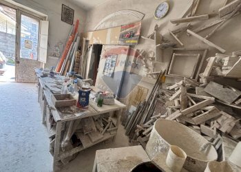 Dispensa di stoccaggio - Laboratorio Via Ramondetta
 
6, Aci Bonaccorsi - foto 11