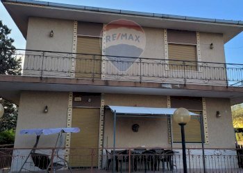 Edificio all\'aperto - Appartamento Via San Gaetano
 
32, Mascalucia - foto 1