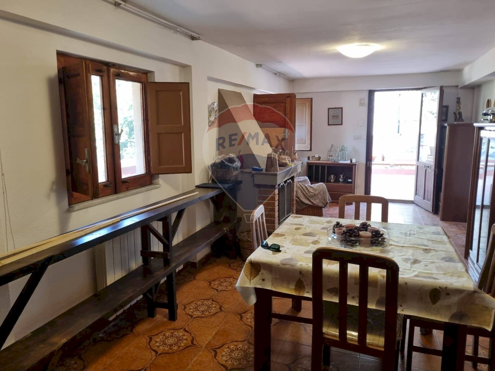 Sala da pranzo - Appartamento via san gaetano
 
32, Mascalucia - foto 3