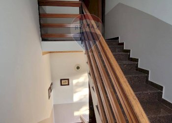 Scale - Villa via san gaetano
 
32, Mascalucia - foto 31