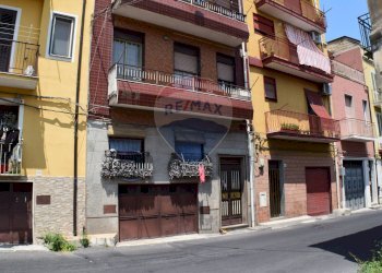 Edificio all\'aperto - Appartamento Via Agnone
 
117, Lentini - foto 10