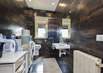 Bagno - Appartamento Via Evangelista Torricelli
 
6, Mascalucia - foto 7