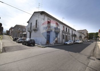 Edificio all\'aperto - Casa indipendente via dei Giurati
 
31, Mascali - foto 3