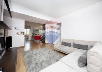 Soggiorno - Quadrilocale via Cimabue
 
1/B, Pioltello - foto 7